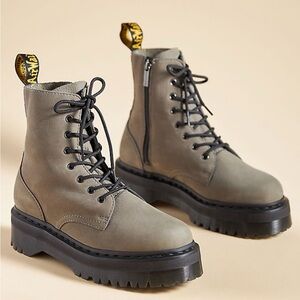 Dr. Martens Jadon Boots Suede Nickel Grey